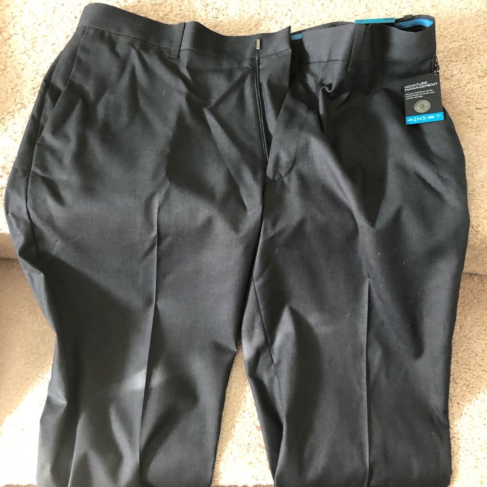 Brand new dress pants with tags. Size 36w and 32L